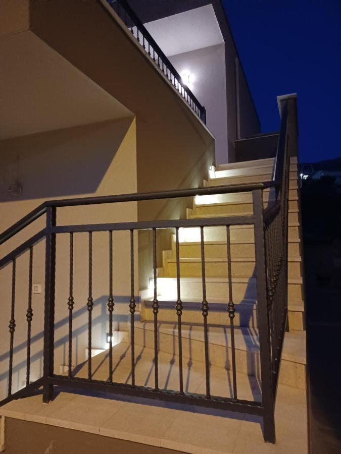Luxury Apartment Cvita Podstrana Bagian luar foto