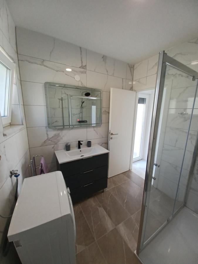 Luxury Apartment Cvita Podstrana Bagian luar foto