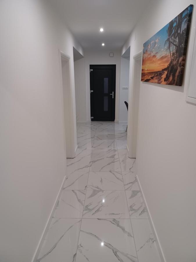 Luxury Apartment Cvita Podstrana Bagian luar foto